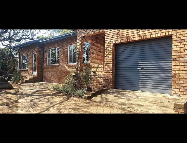 3 BEDROOM FREESTANDING TO LET IN SONHEUWEL